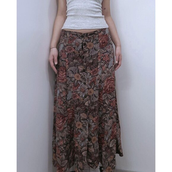 Floral Vintage Button-up Maxi Skirt - Picture 3 of 5
